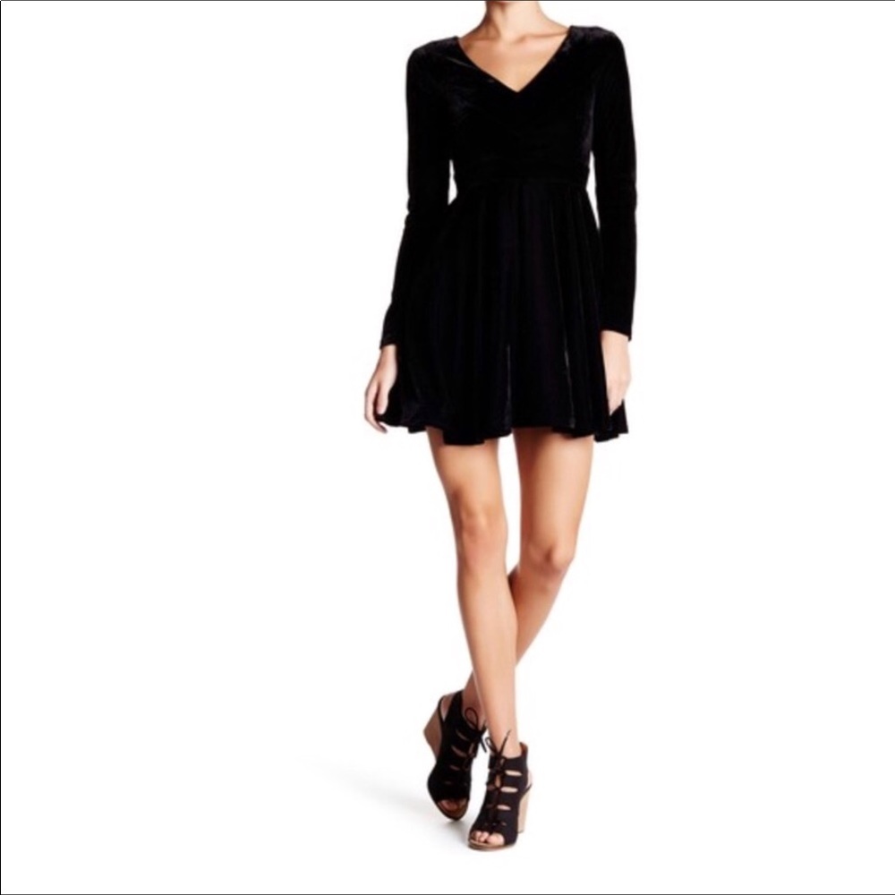 🎈SALE 🎈Velvet Long Sleeve Fit & Flare Dress - Picture 3 of 8
